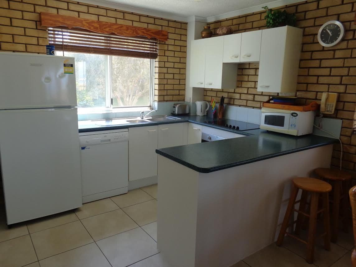 44 Edmund Street, Kings Beach QLD 4551, Kings Beach - Thumbnail 3