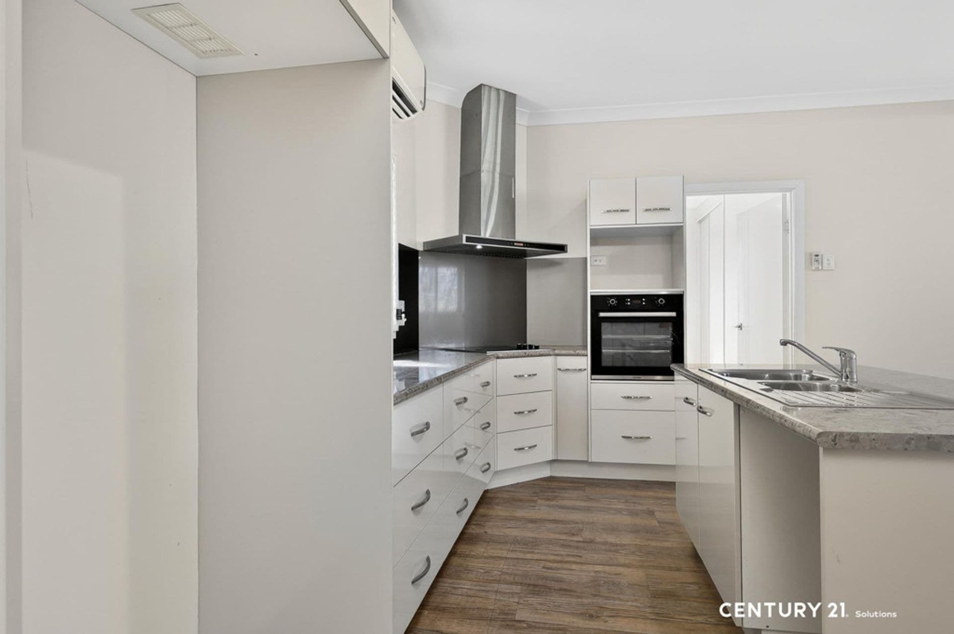 489 Crane Avenue, Kawana, QLD, 4701, Kawana - Thumbnail 5