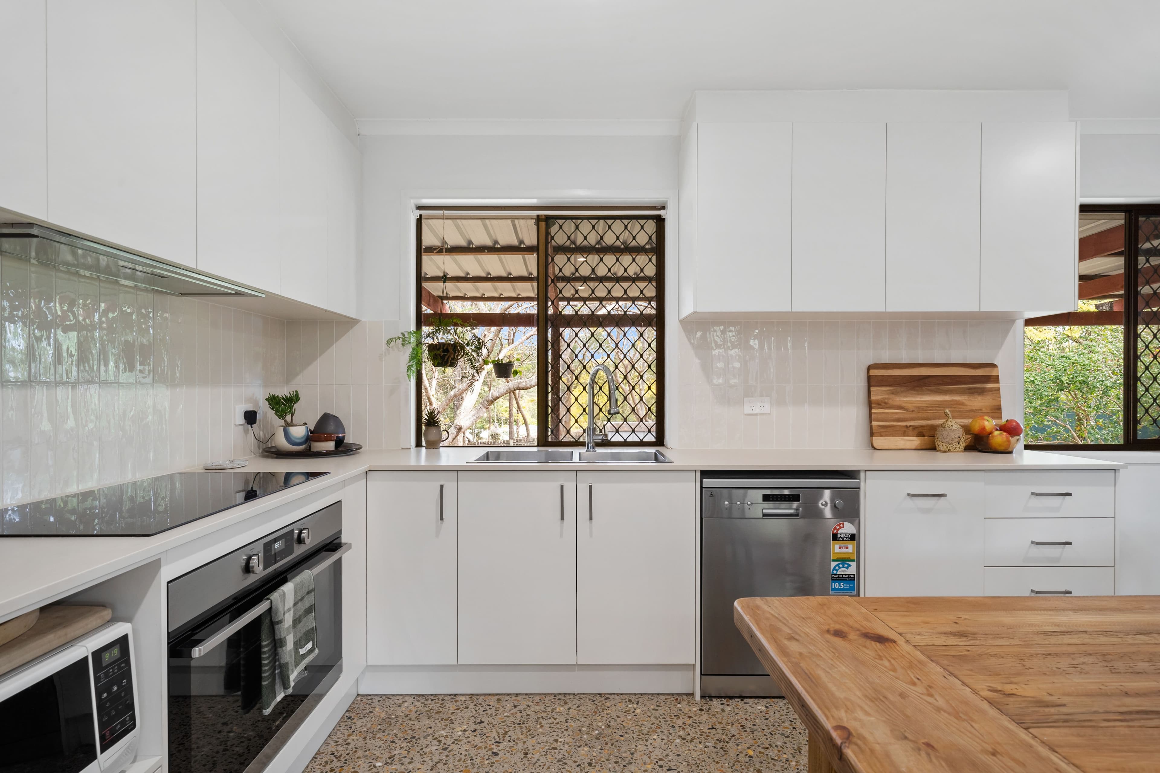 14 Harburg Drive, Beenleigh QLD 4207, Beenleigh - Thumbnail 3