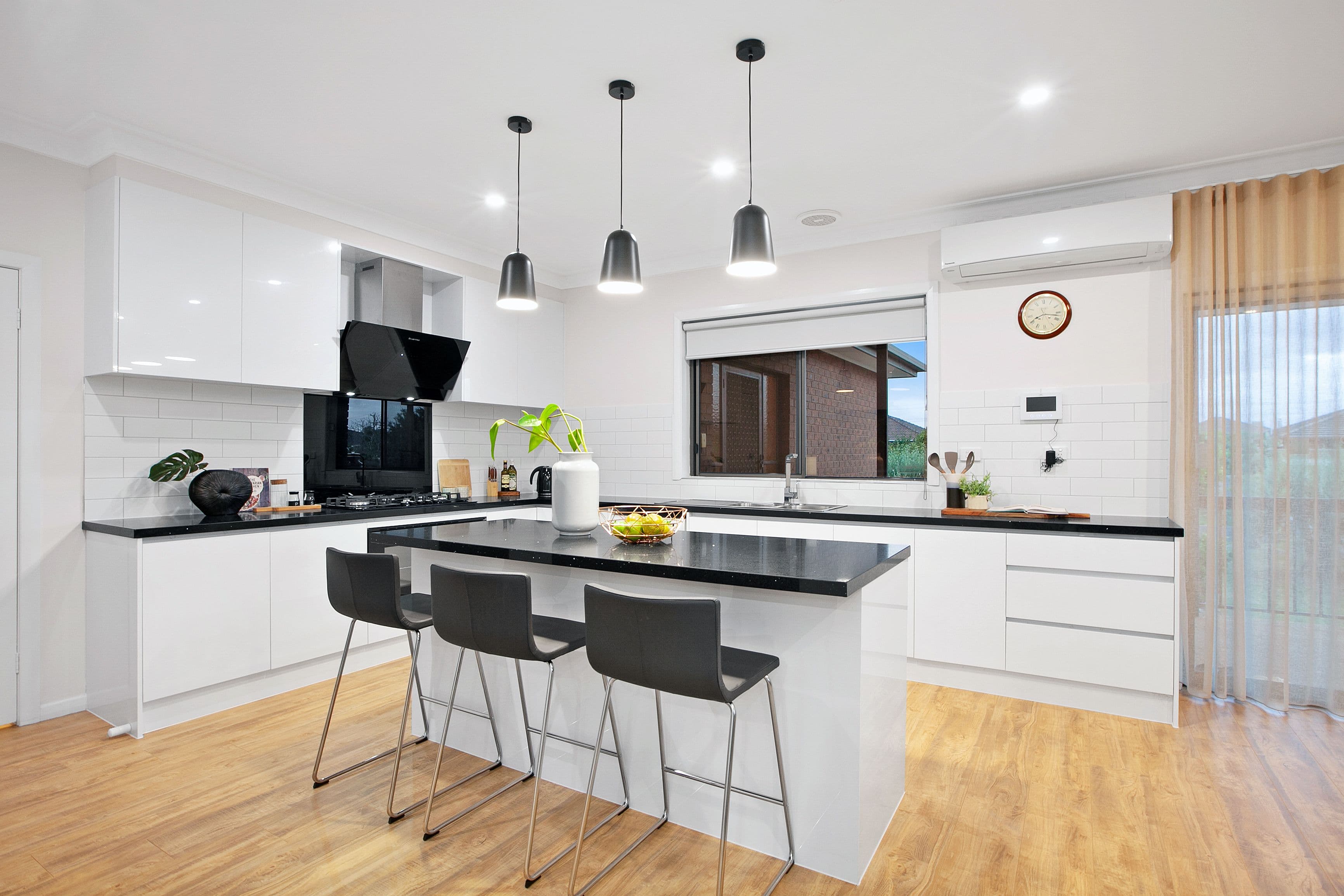 24 Pallant Avenue, Reservoir VIC 3073, Reservoir - Thumbnail 4