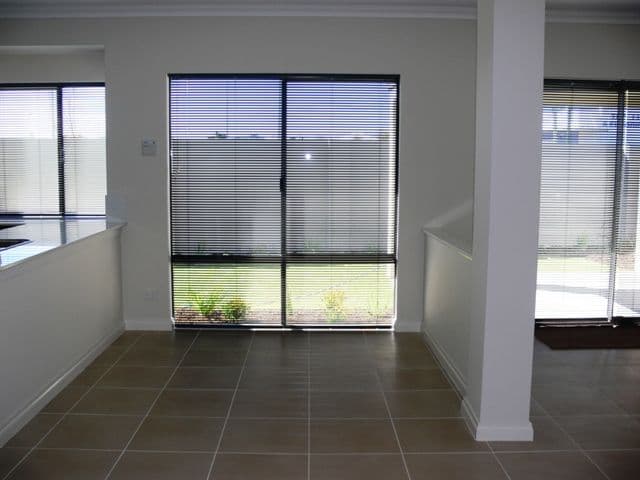 25 Carlton Loop, CANNING VALE WA 6155, Canning Vale - Thumbnail 3