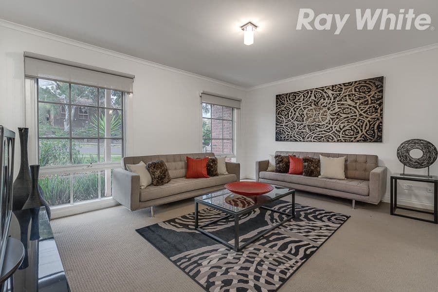 27 Hakea Street, WATSONIA NORTH VIC 3087, Watsonia North - Thumbnail 2