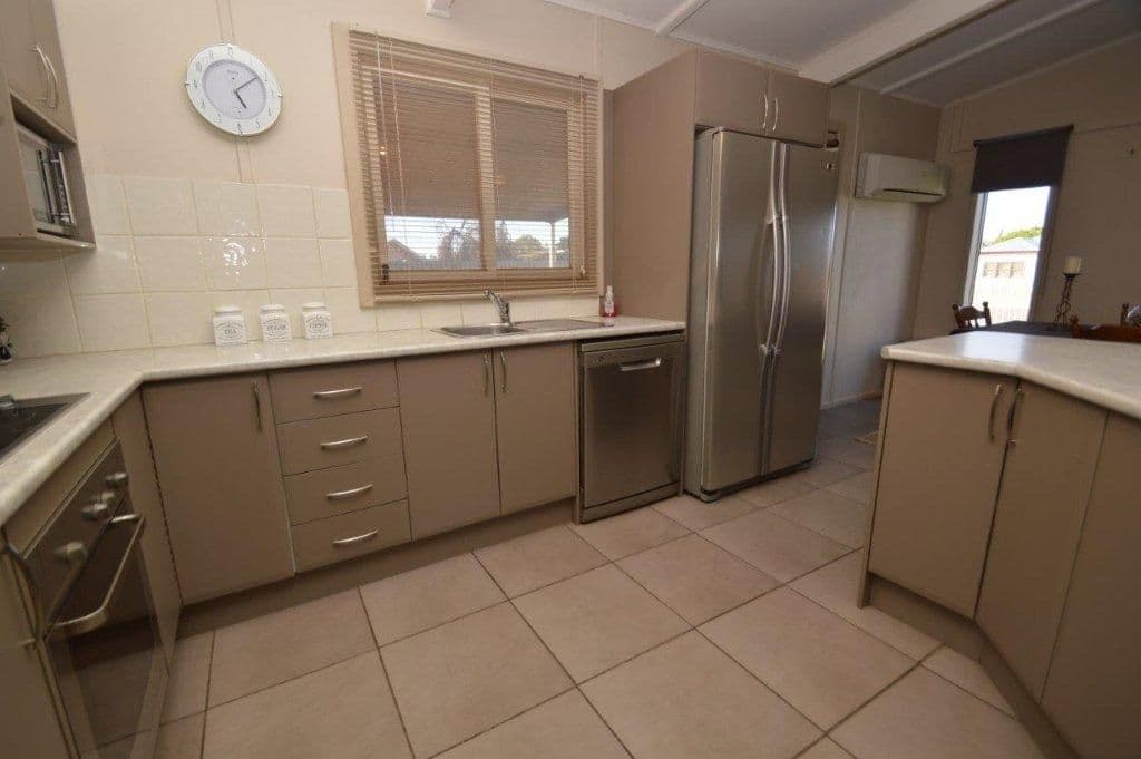 1 Rockwell Street, Broken Hill NSW 2880, Broken Hill - Thumbnail 3