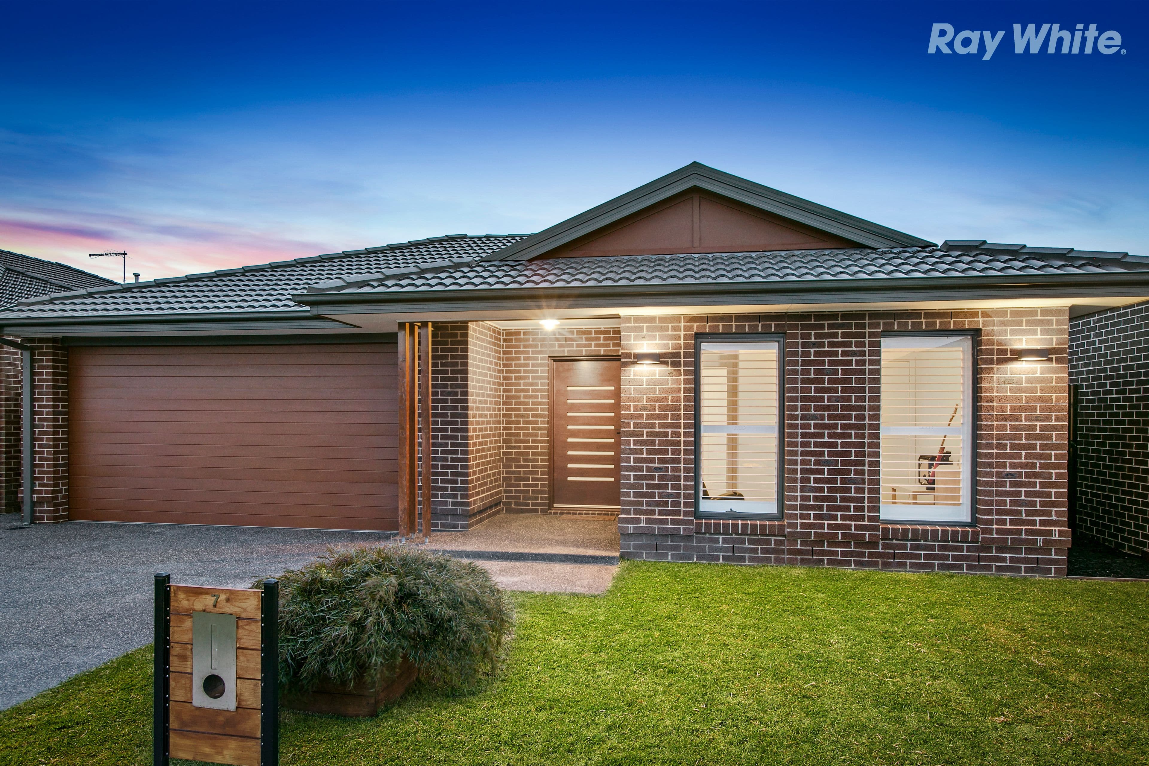 7 Ottelia Street, Cranbourne North VIC 3977, Cranbourne North - Image 1