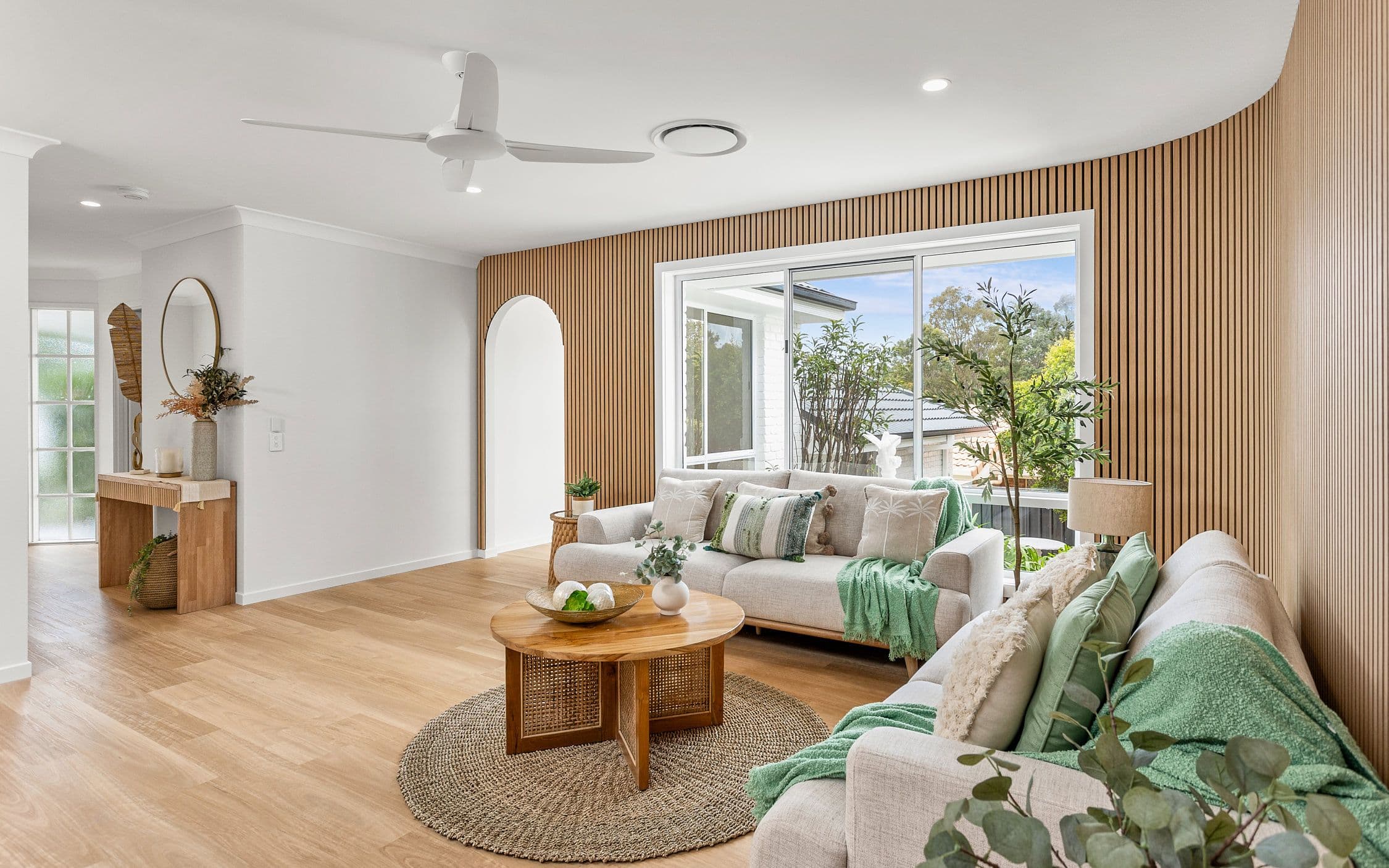 147 GLEN EAGLES Drive, Robina QLD 4226, Robina - Thumbnail 2