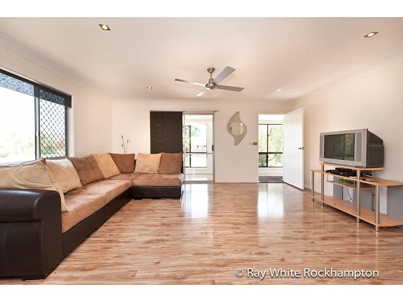 17 Maxwell Street, Norman Gardens QLD 4701, Norman Gardens - Thumbnail 2