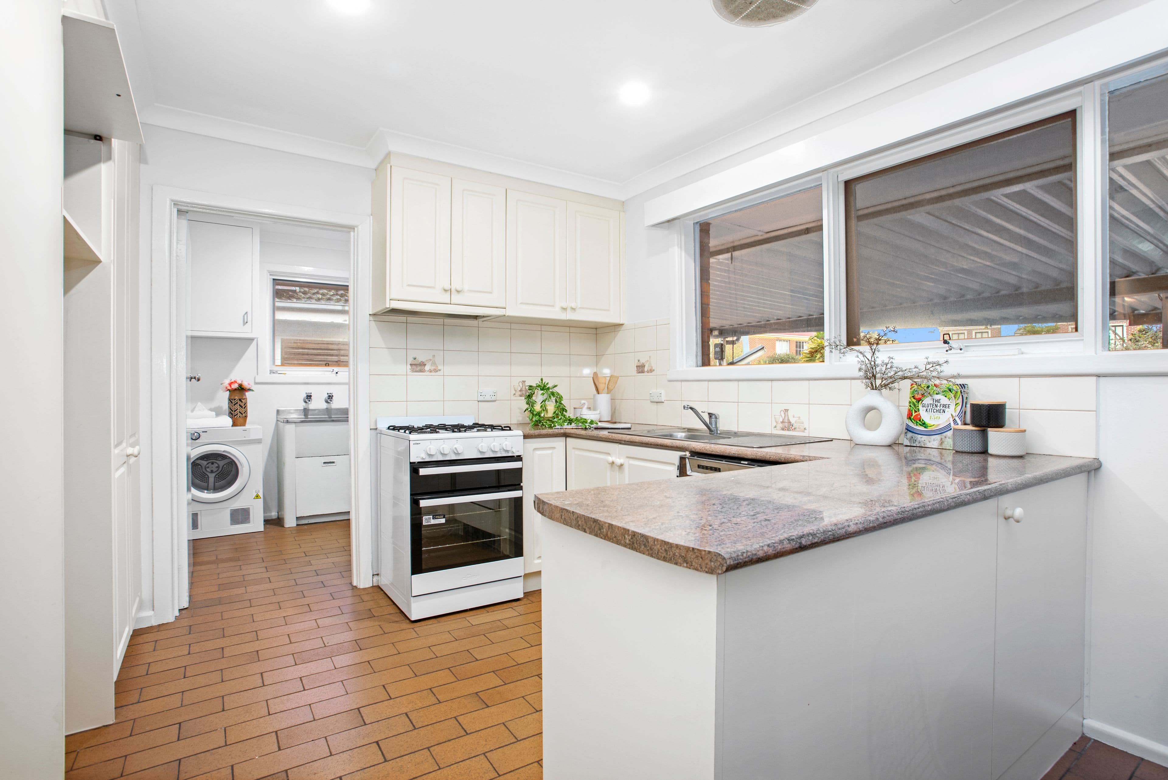 4 Gardenia Crescent, Cheltenham VIC 3192, Cheltenham - Thumbnail 6