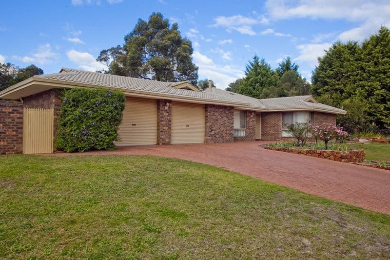5 Glen Avon Street, LESMURDIE WA 6076, Lesmurdie - Image 1