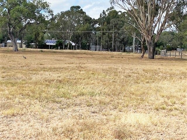 8 Voll Avenue, Oakey QLD 4401, Oakey - Image 1