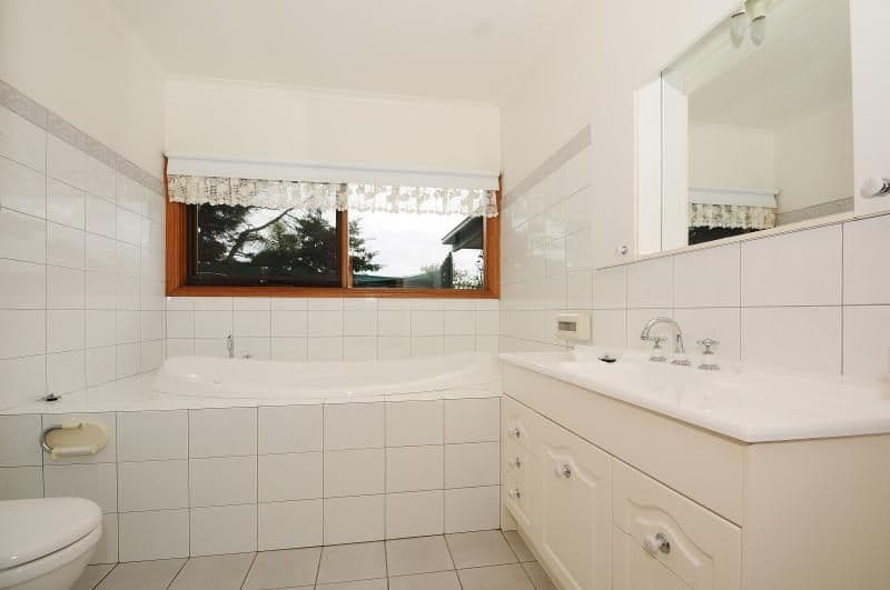 11 Tyas Place, CARRUM DOWNS VIC 3201, Carrum Downs - Thumbnail 2
