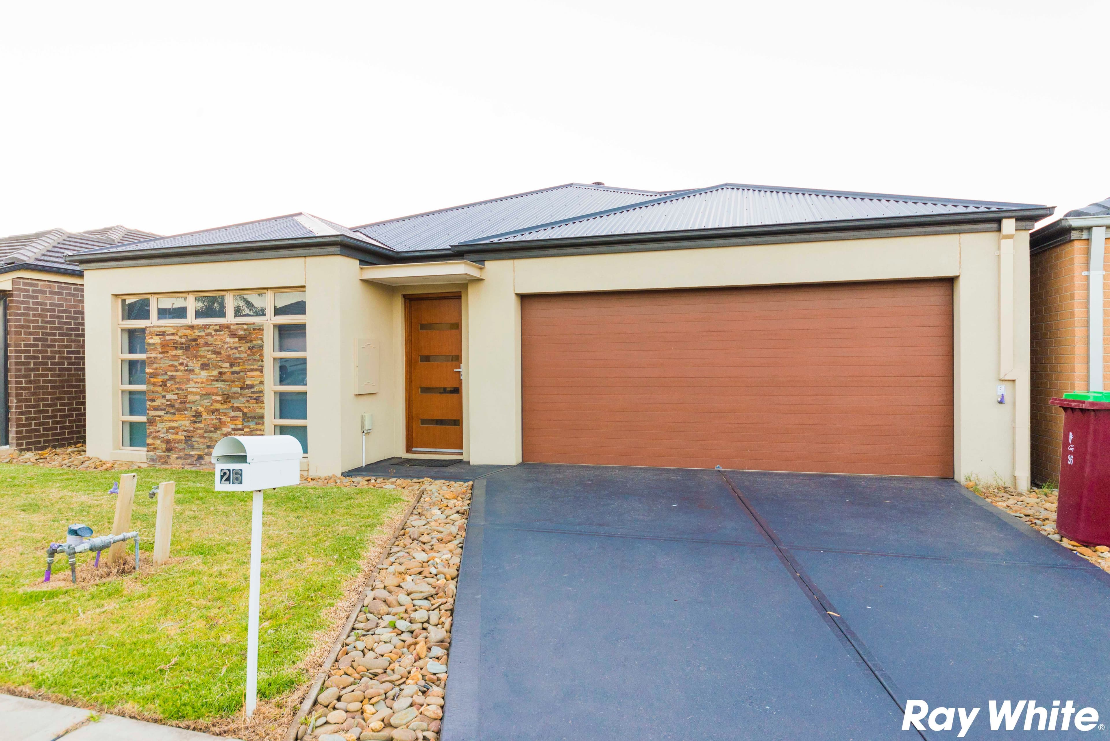 26 Davenport Crescent, Cranbourne West VIC 3977, Cranbourne West - Thumbnail 2