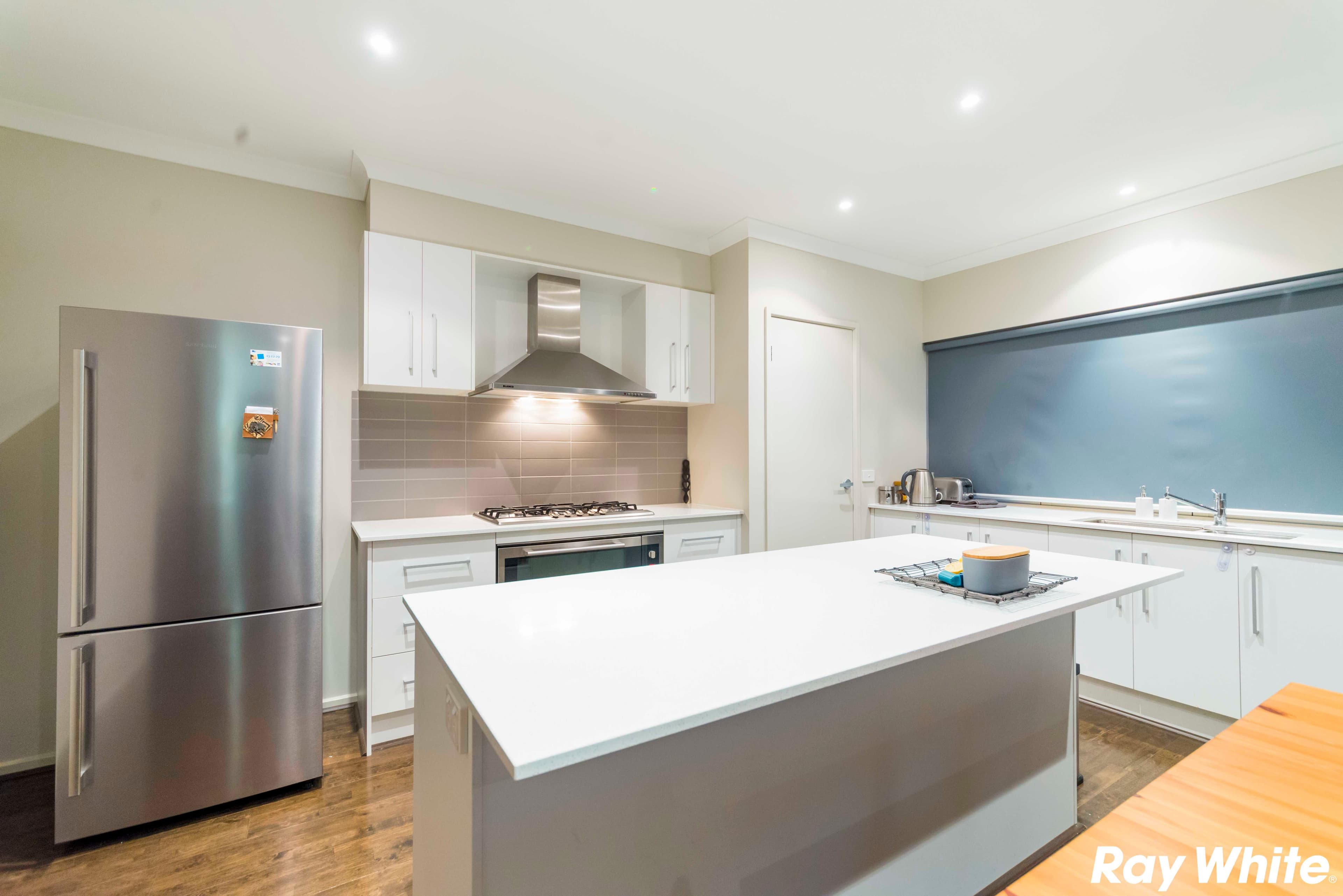 26 Davenport Crescent, Cranbourne West VIC 3977, Cranbourne West - Thumbnail 7