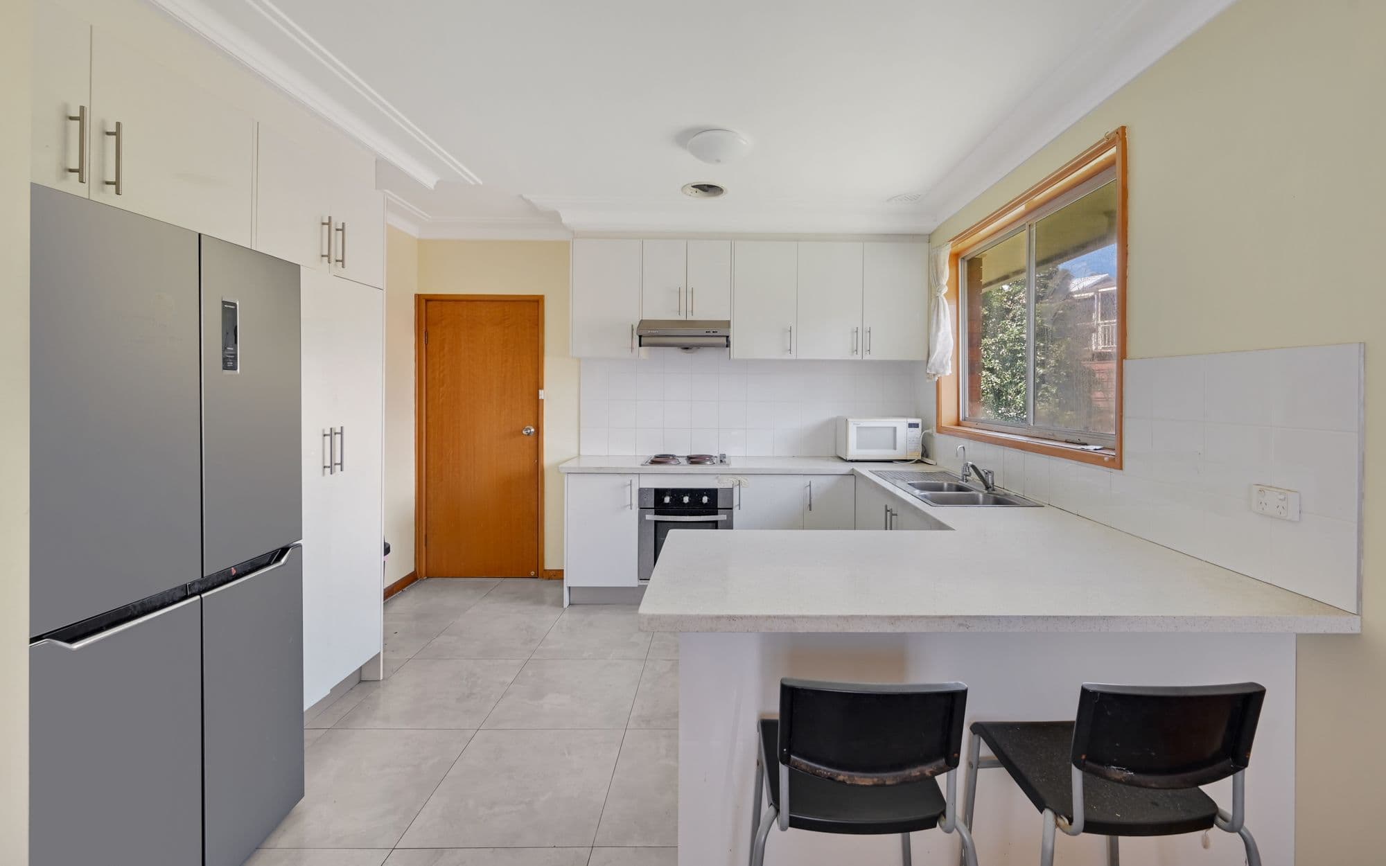 10 Wyangala Crescent, Leumeah NSW 2560, Leumeah - Thumbnail 2