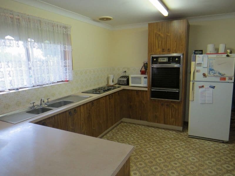 18 Bank Street, Gooloogong - Thumbnail 6