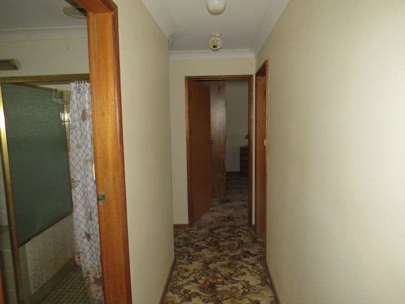 18 Bank Street, Gooloogong - Thumbnail 7