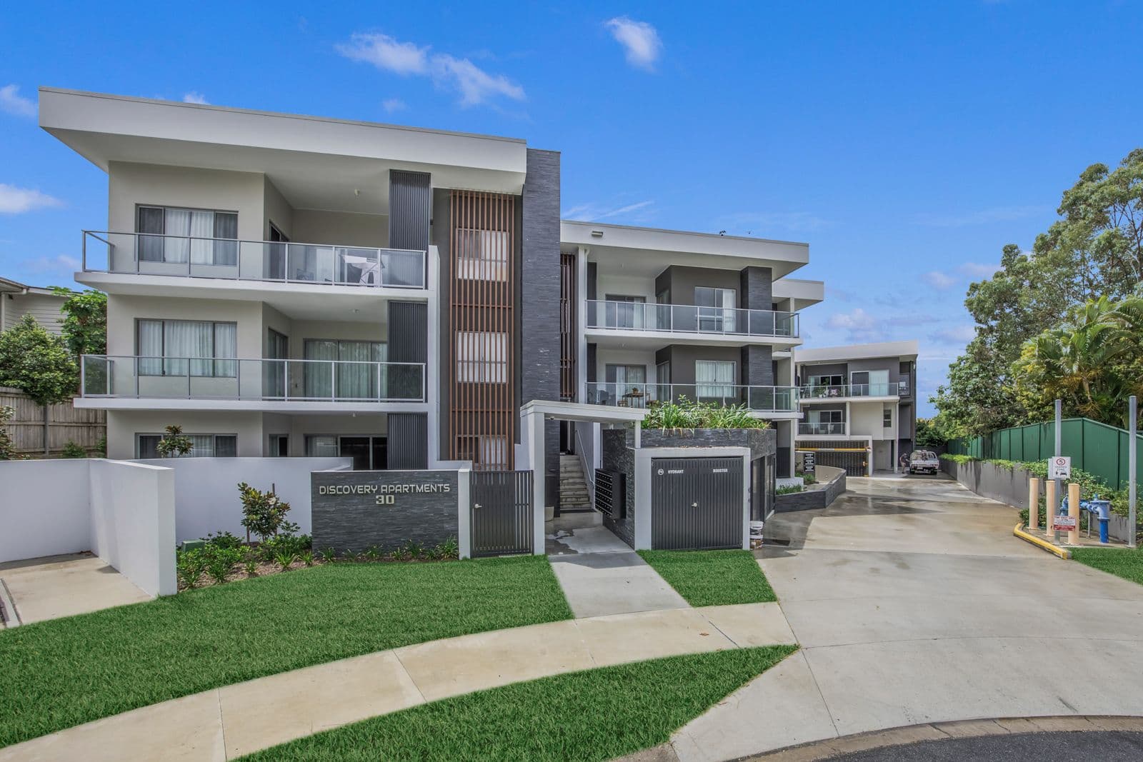 30 Careel Close, Helensvale QLD 4212, Helensvale - Thumbnail 2