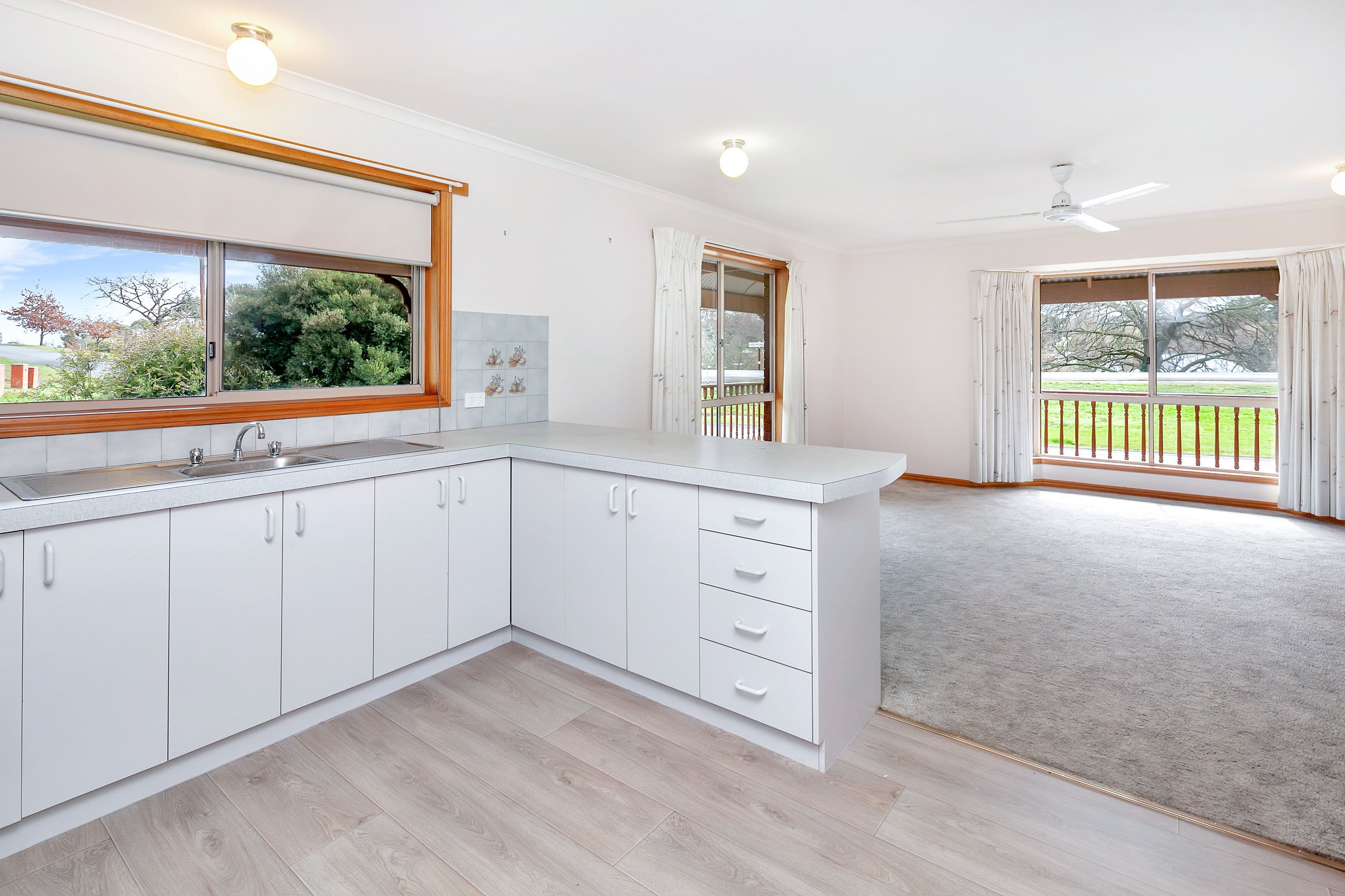 415 Learmonth Street, Buninyong VIC 3357, Buninyong - Thumbnail 4