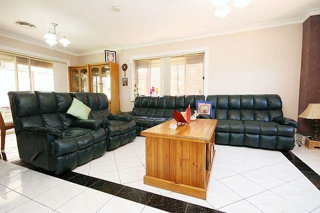 49 Sheffield Circuit, Pacific Pines, QLD, 4211, Pacific Pines - Thumbnail 2