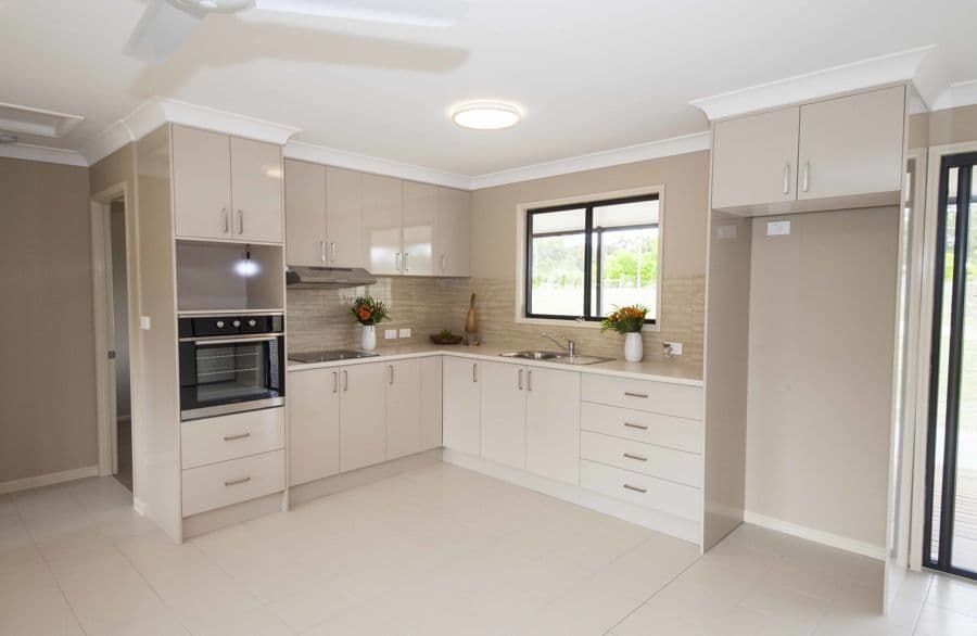 203 Charles Bruce Drive, Oakhurst QLD 4650, Oakhurst - Thumbnail 7