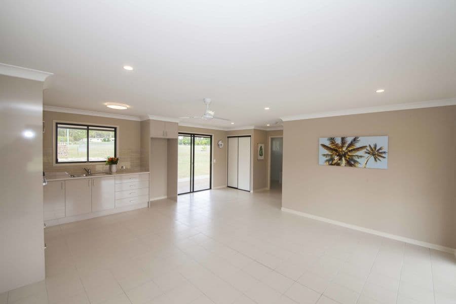 203 Charles Bruce Drive, Oakhurst QLD 4650, Oakhurst - Thumbnail 8