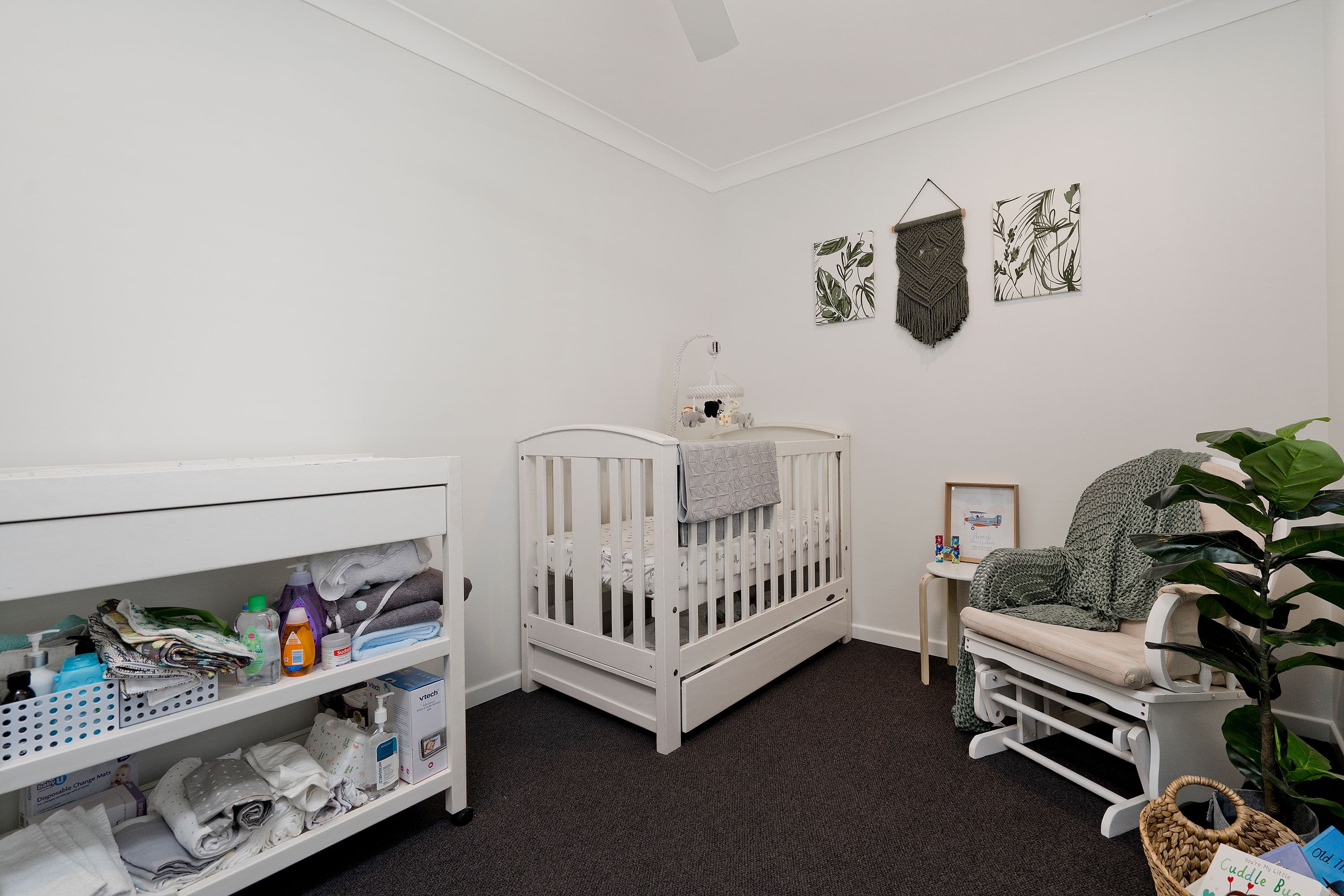 4 Monaro Crescent, Ferny Hills QLD 4055, Ferny Hills - Thumbnail 7