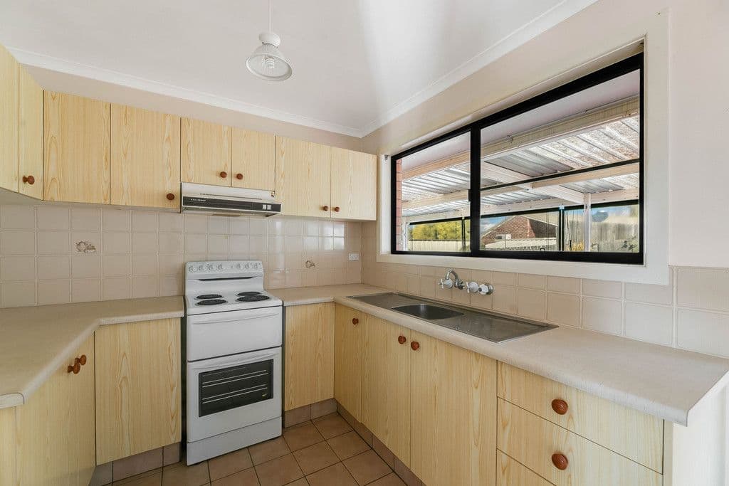 4 Herzer Court, Kearneys Spring QLD 4350, Kearneys Spring - Thumbnail 3
