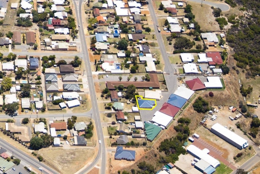 71 Dorothy Street, Geraldton WA 6530, Geraldton - Thumbnail 2