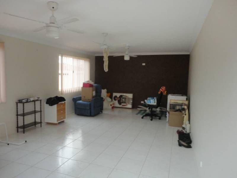 14  Tennant Place, EDENSOR PARK NSW 2176, Edensor Park - Thumbnail 2