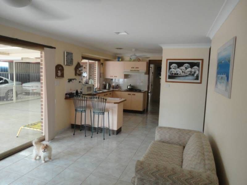 14  Tennant Place, EDENSOR PARK NSW 2176, Edensor Park - Thumbnail 3