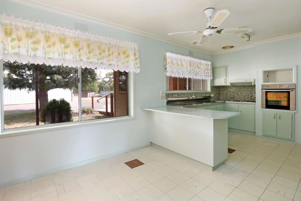 195 Flinders Avenue, Lara VIC 3212, Lara - Thumbnail 5