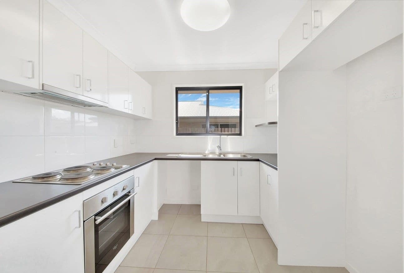 29 Agnes Street, South Gladstone QLD 4680, South Gladstone - Thumbnail 2