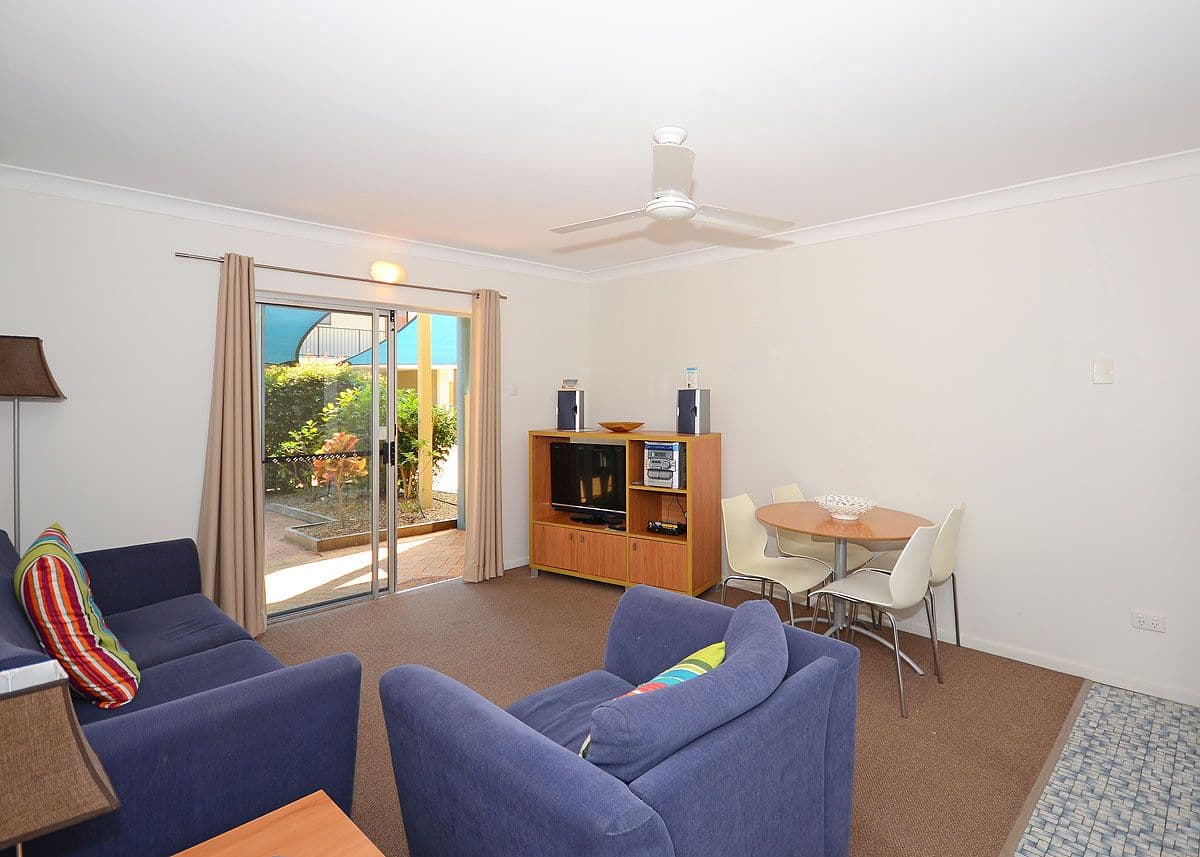 13 Ann Street, Torquay QLD 4655, Torquay - Thumbnail 2