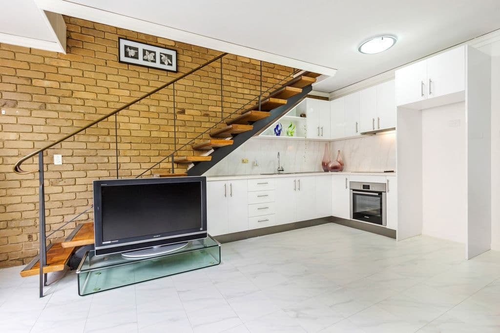 12 Oxford Street, Box Hill VIC 3128, Box Hill - Thumbnail 2