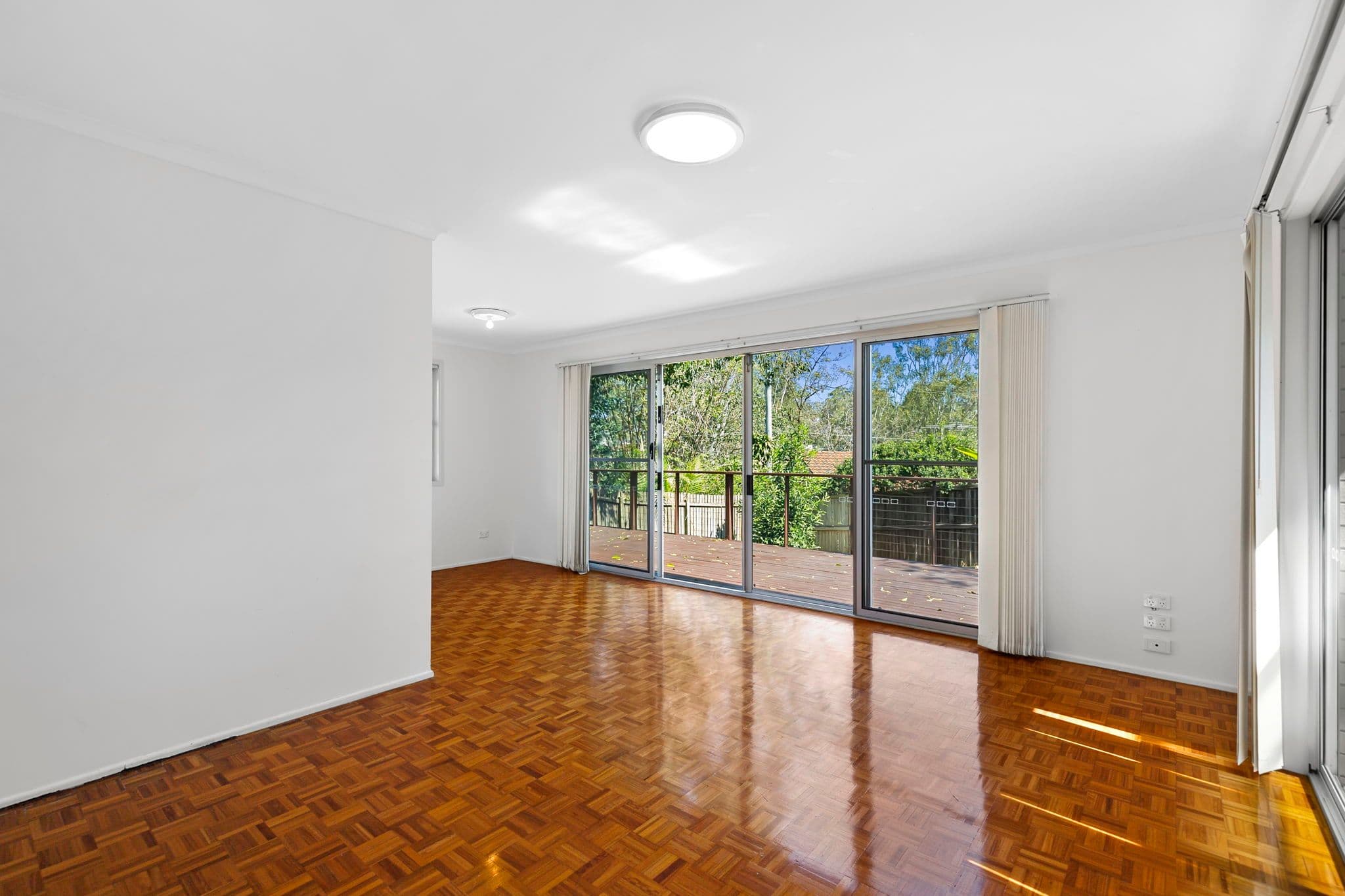10 Ootana Street, Chapel Hill QLD 4069, Chapel Hill - Thumbnail 8