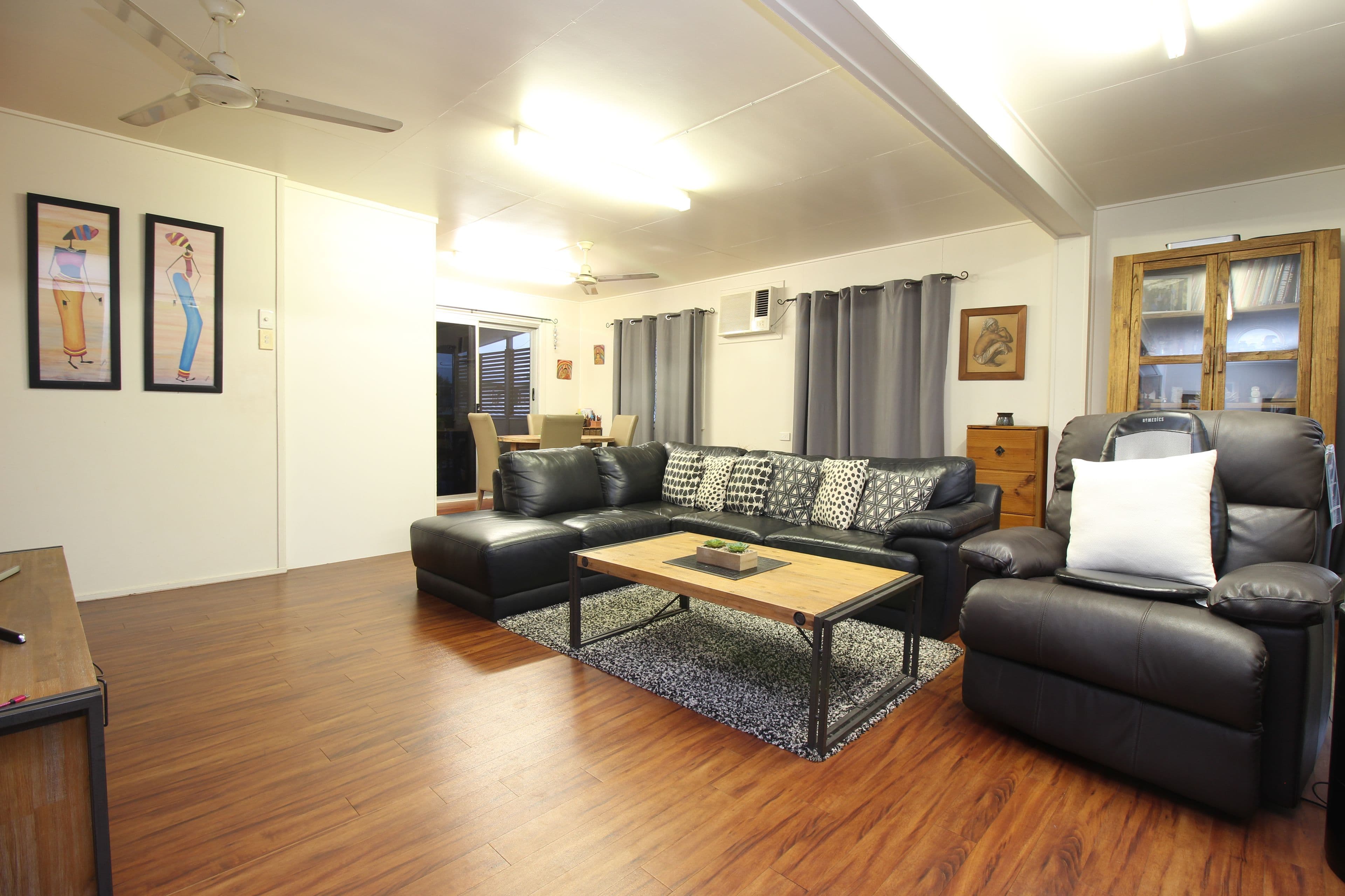 12 Racecourse Road, Emerald QLD 4720, Emerald - Thumbnail 3