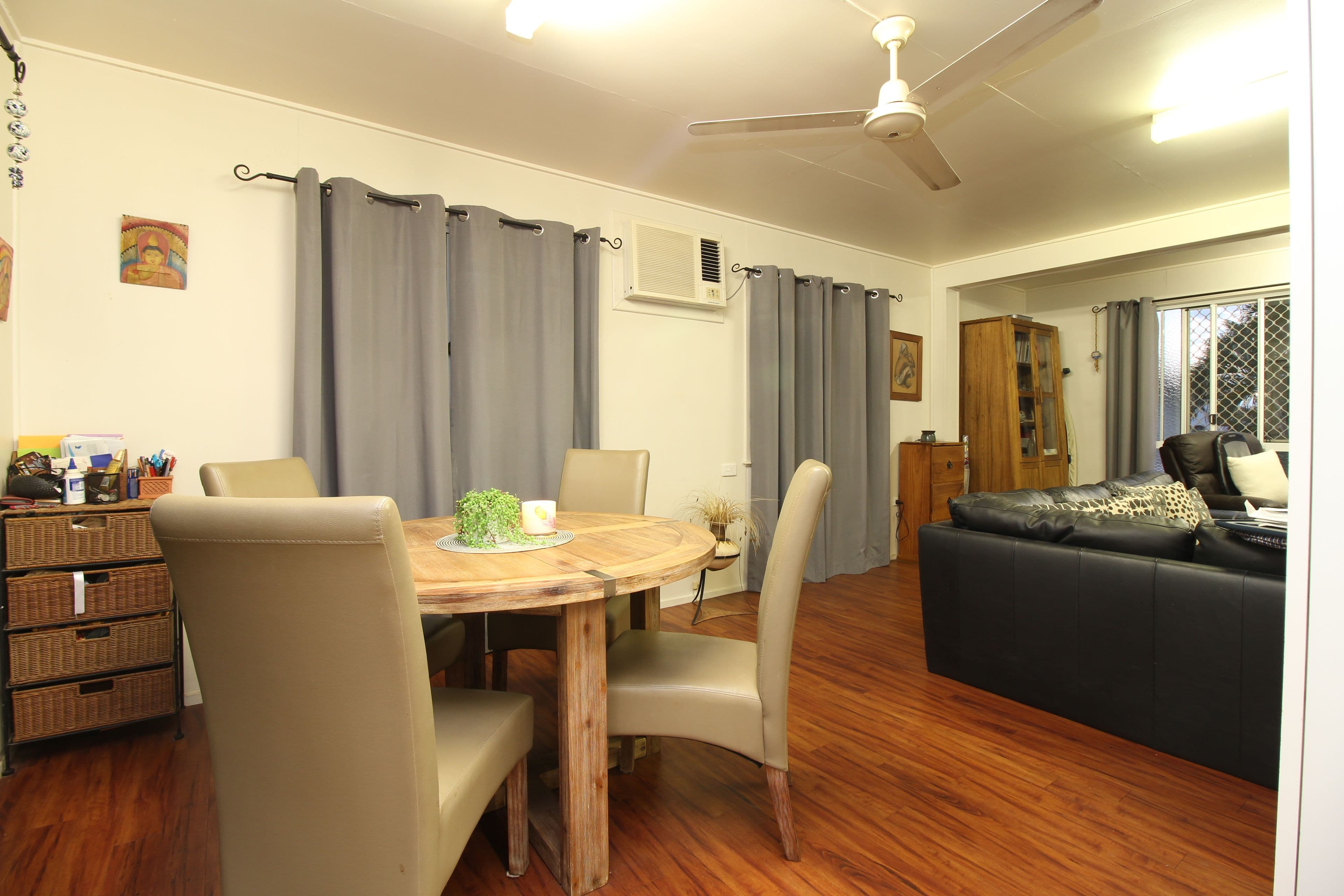12 Racecourse Road, Emerald QLD 4720, Emerald - Thumbnail 5