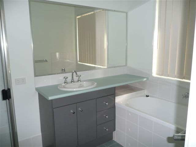 23  Curlew Street, MERINGANDAN QLD 4352, Meringandan - Thumbnail 3