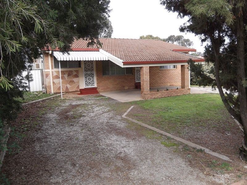 7 Dowell Street, COWRA NSW 2794, Cowra - Thumbnail 2