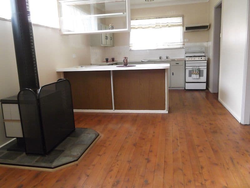 7 Dowell Street, COWRA NSW 2794, Cowra - Thumbnail 6