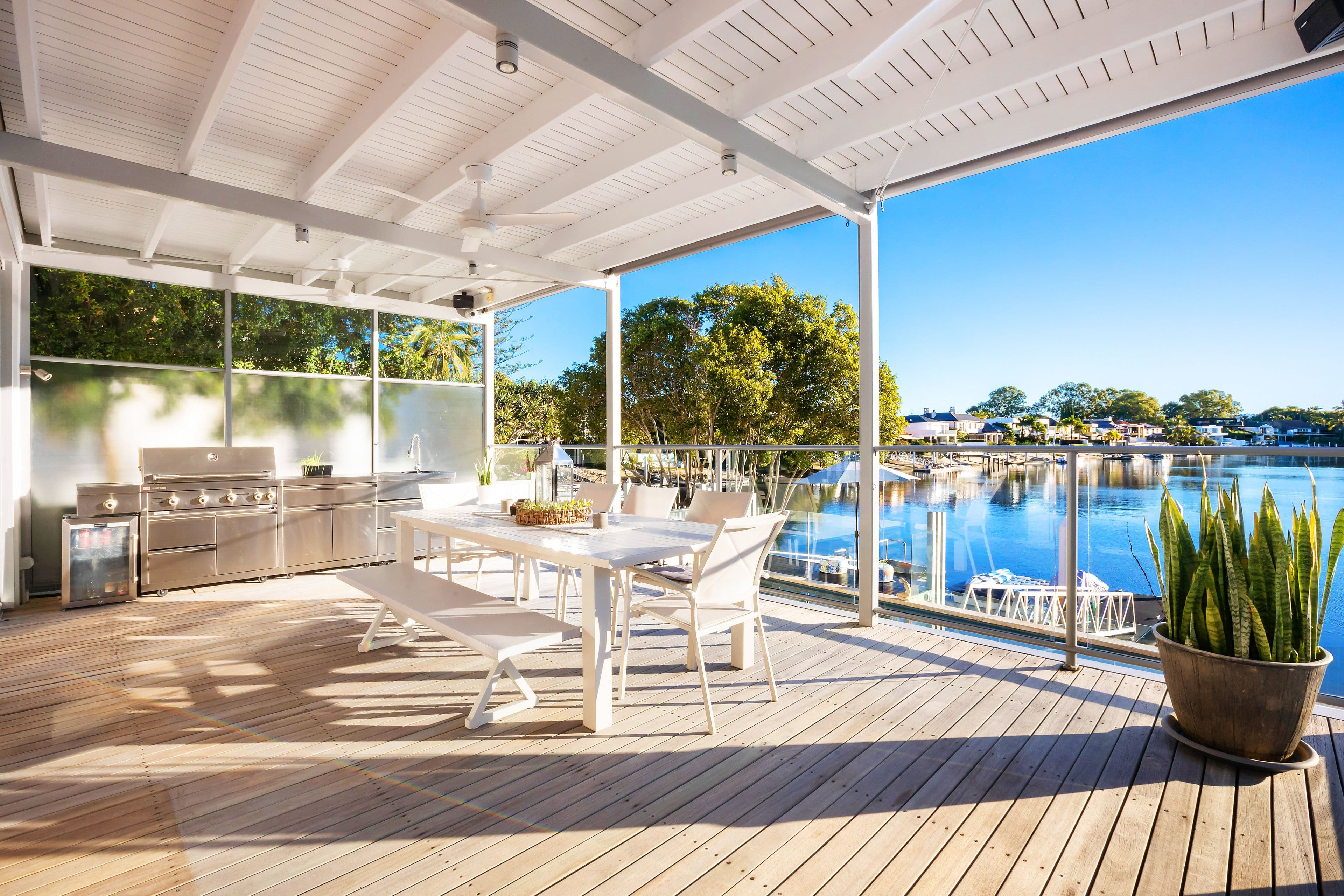 5 Valencia Avenue, Isle Of Capri QLD 4217, Isle Of Capri - Thumbnail 3