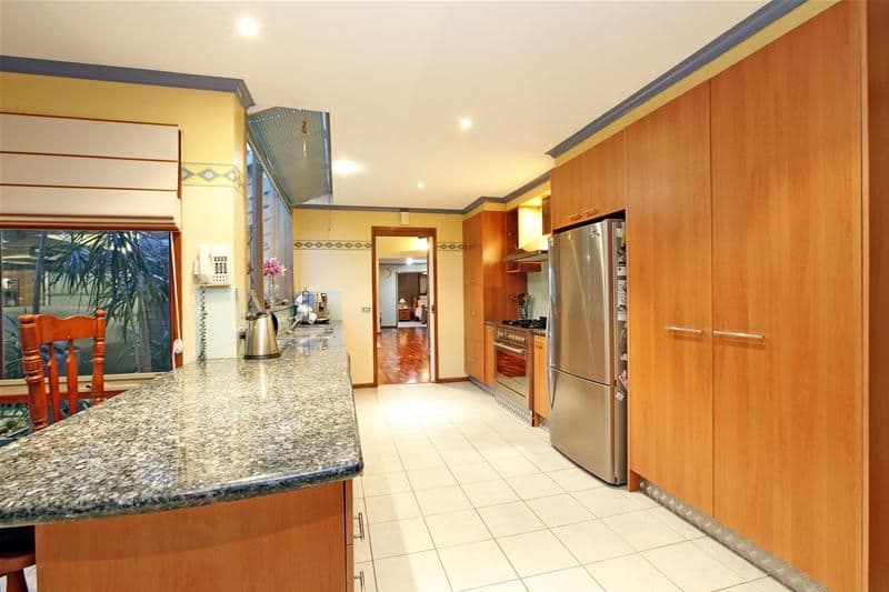 36 Pulford Crescent, MILL PARK VIC 3082, Mill Park - Thumbnail 5