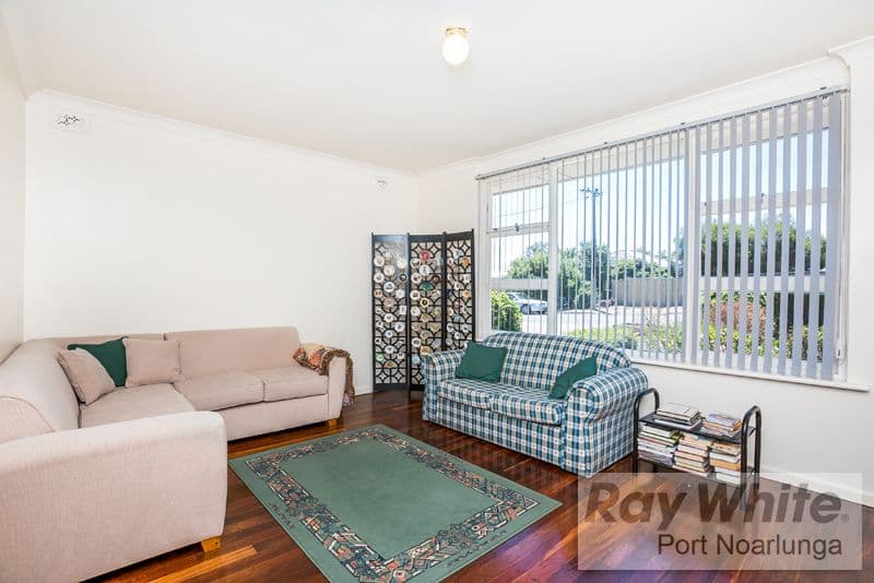 24 Surrey Parade, Morphett Vale SA 5162, Morphett Vale - Thumbnail 4