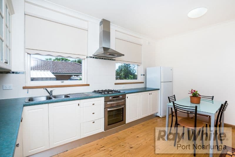 24 Surrey Parade, Morphett Vale SA 5162, Morphett Vale - Thumbnail 6