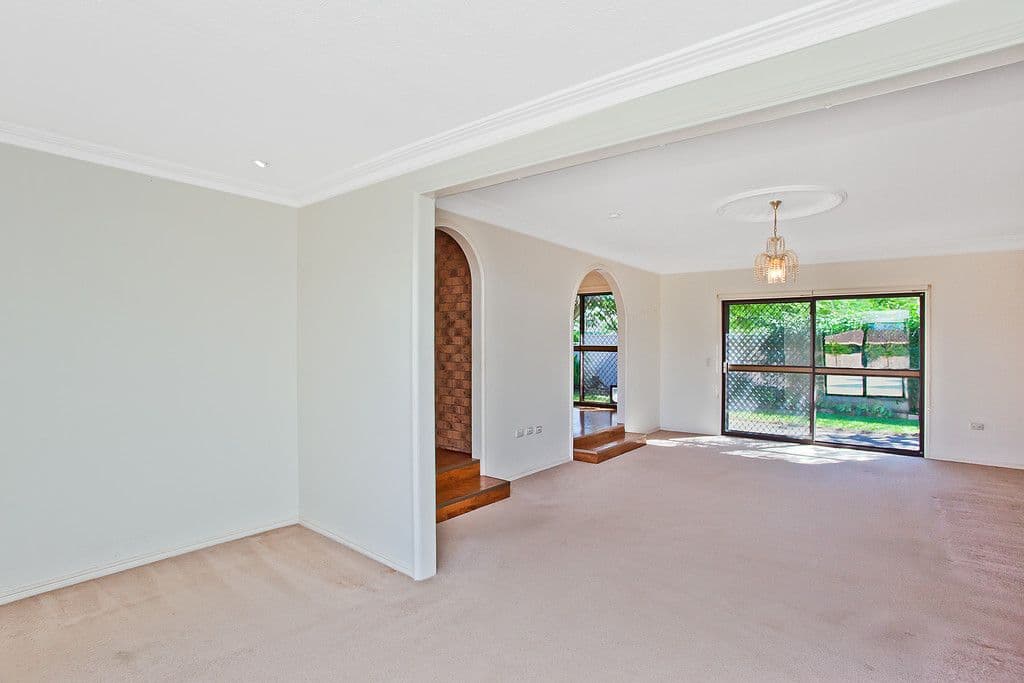 56 Arcadia Drive, MERMAID WATERS QLD 4218, Mermaid Waters - Thumbnail 2