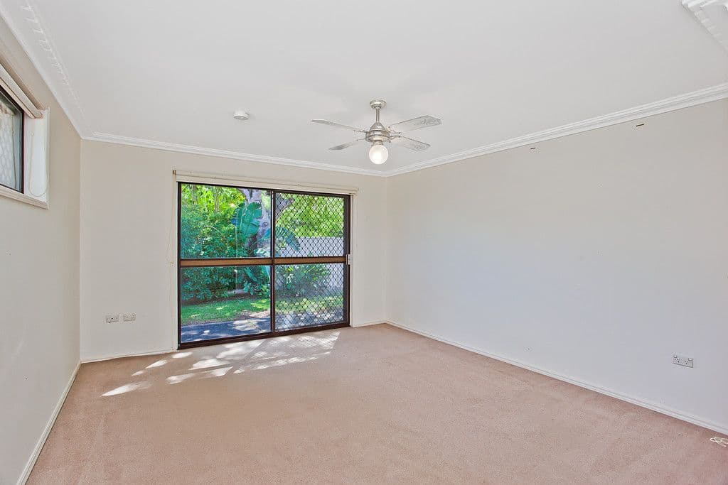 56 Arcadia Drive, MERMAID WATERS QLD 4218, Mermaid Waters - Thumbnail 5