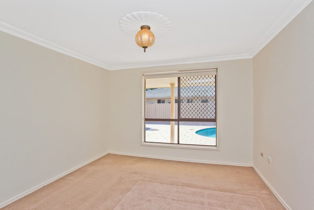 56 Arcadia Drive, MERMAID WATERS QLD 4218, Mermaid Waters - Thumbnail 7