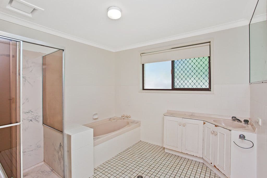 56 Arcadia Drive, MERMAID WATERS QLD 4218, Mermaid Waters - Thumbnail 8