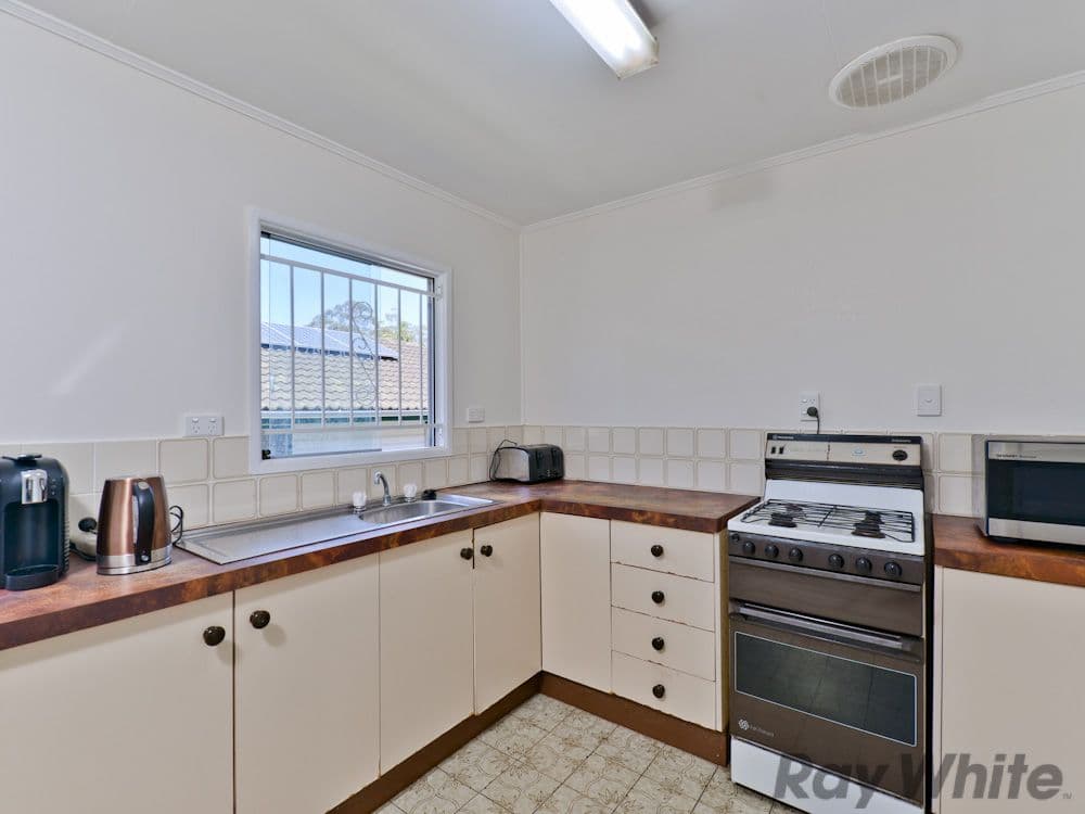 24 Grove Avenue, Arana Hills QLD 4054, Arana Hills - Thumbnail 5