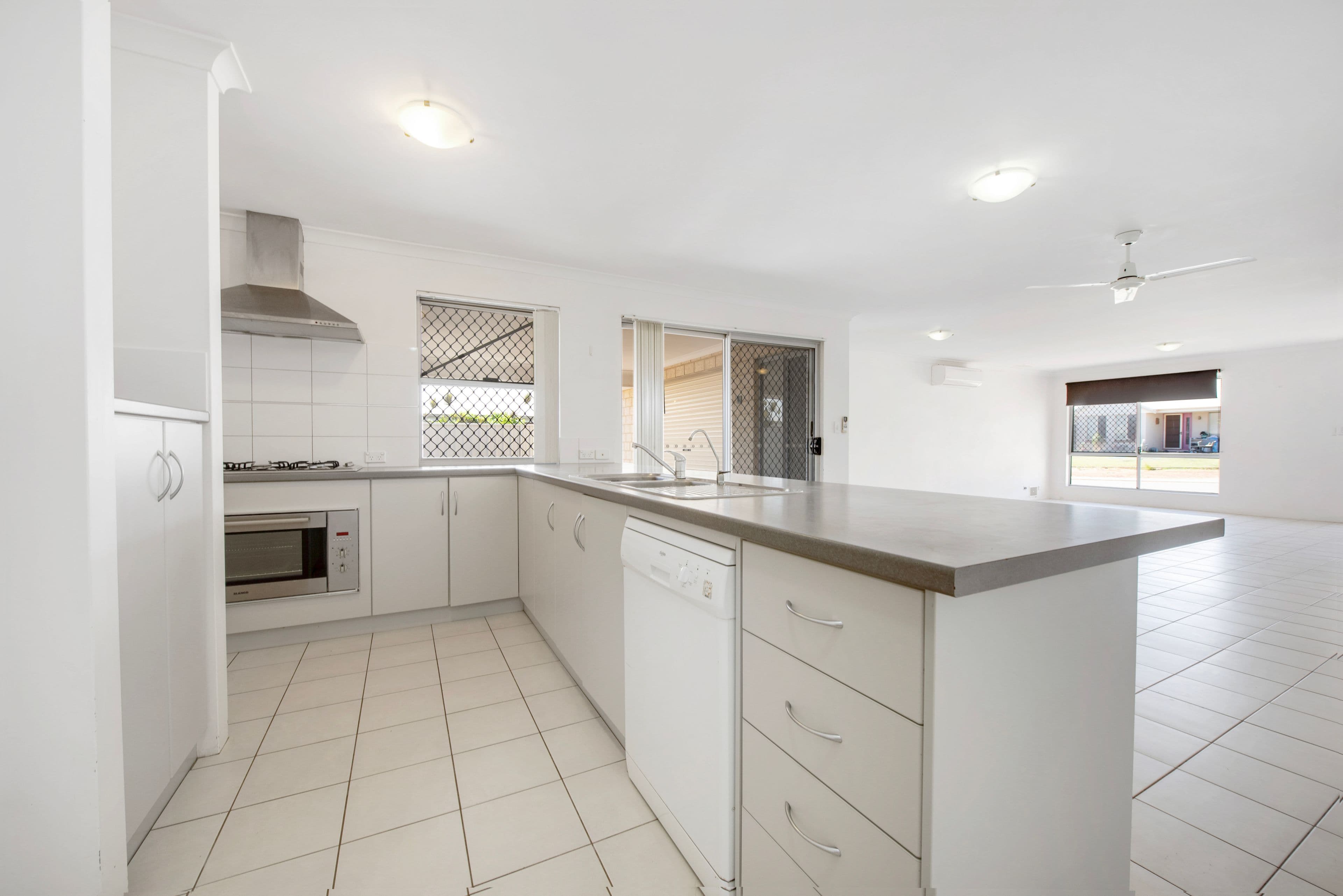 14 Spindrift Vista, Glenfield WA 6532, Glenfield - Thumbnail 6