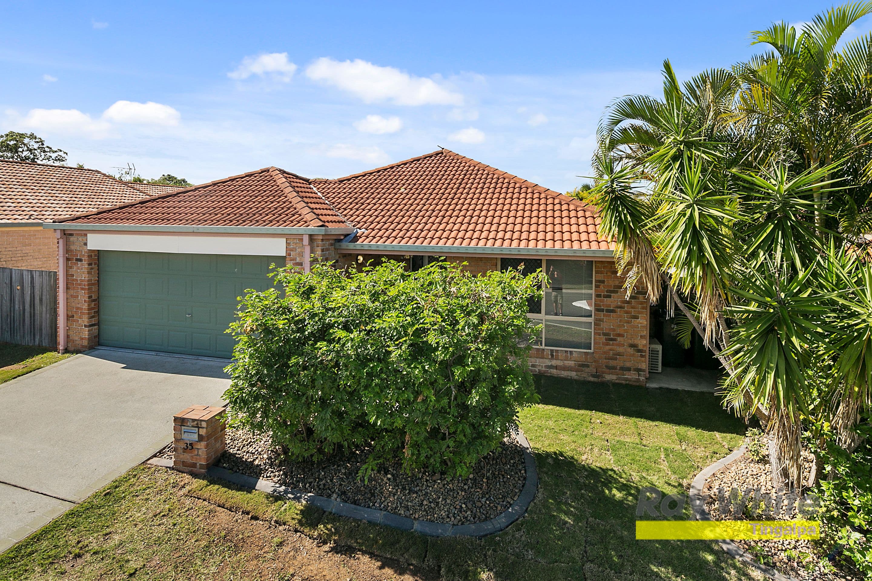 35 Campbell Street, Wakerley QLD 4154, Wakerley - Thumbnail 2